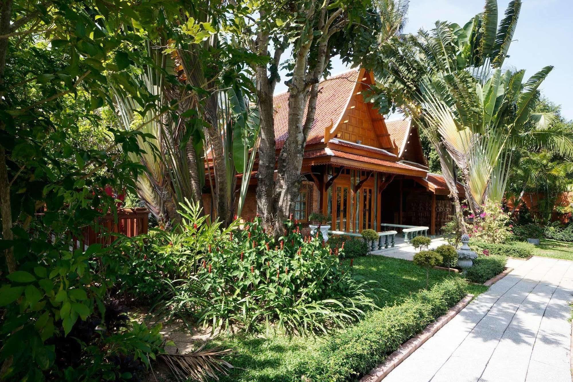 Baan Sang Pathum Hotel Rawai Kültér fotó